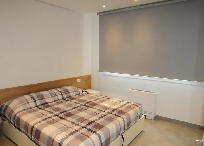 House Of Oscar أدريا