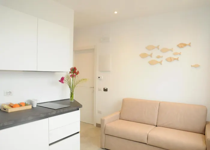 House Of Oscar أدريا